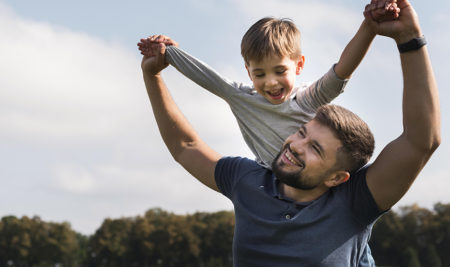 Qual a diferença entre father, dad e daddy?