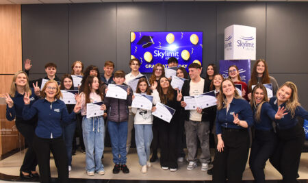 Entrega de certificados de inglês: Skylimit celebra conquistas